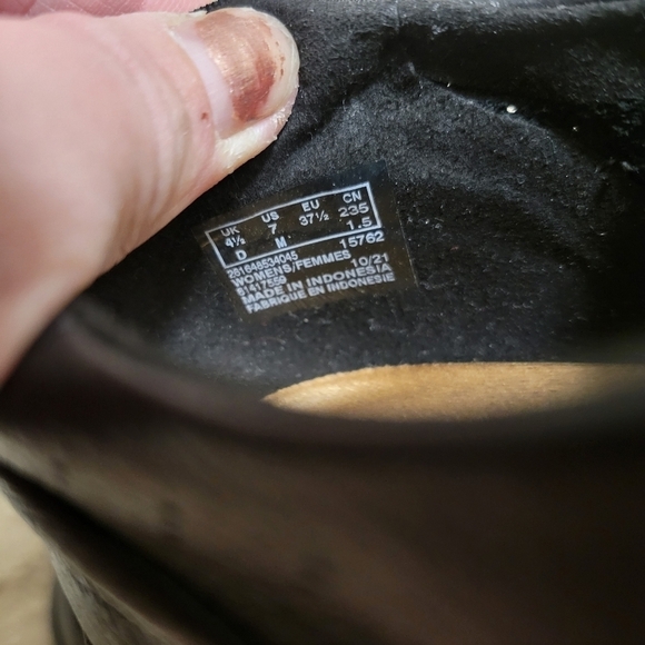 Clarks Collection Black Leather Sneakers - Picture 7 of 8